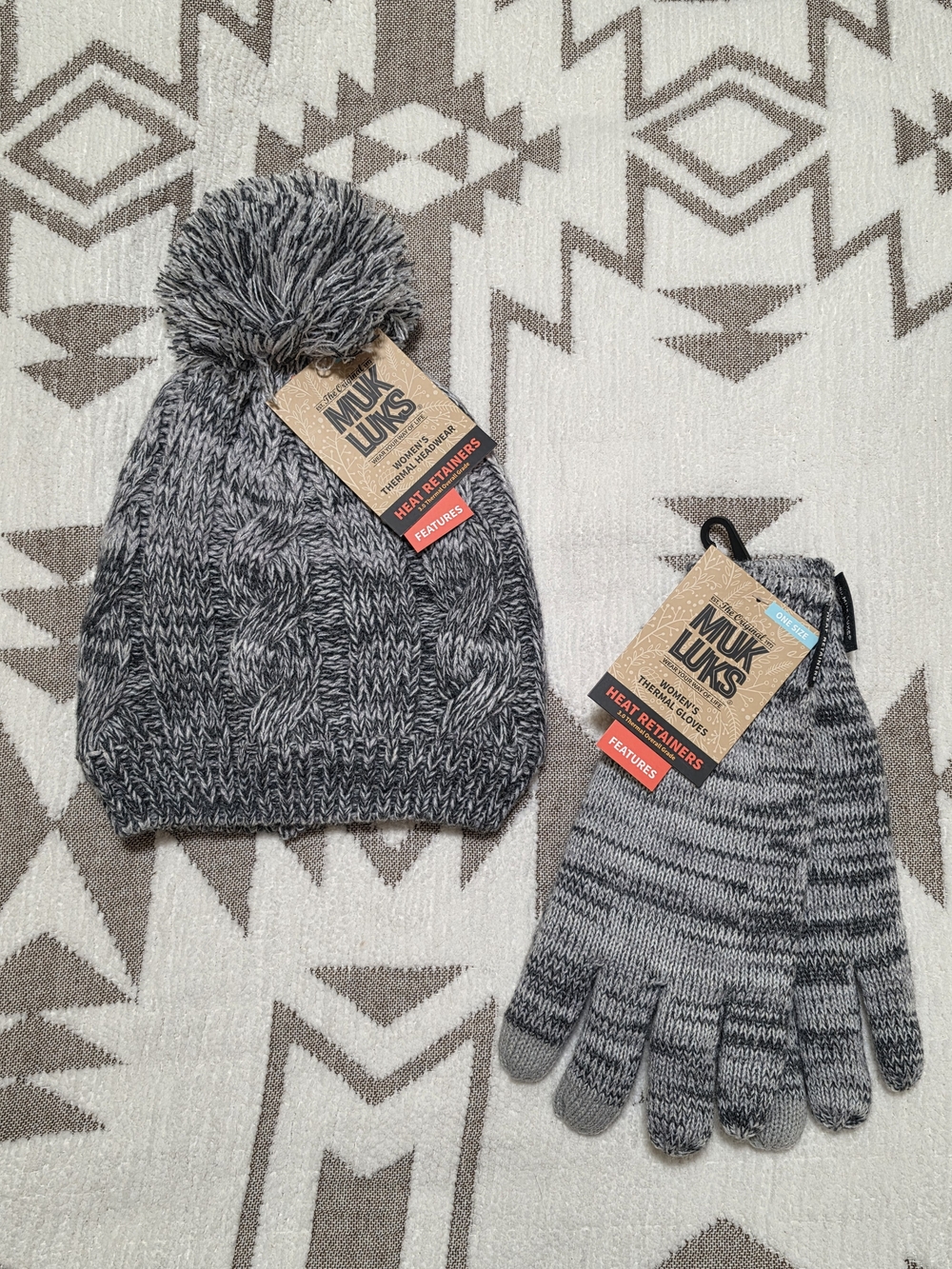 🌿 NWT Muk Luks Women's Thermal Hat & Gloves Set – Gray Marl